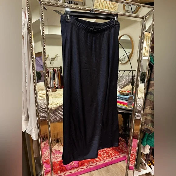 Classic Navy Satin Slip Skirt - Women - Picture 12 of 16